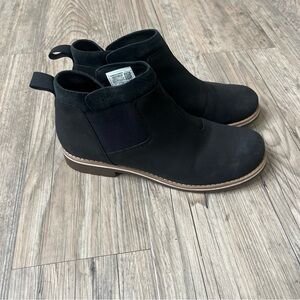 Chaco Paonia Chelsea Boots Black Suede Women’s Shoes Size 9